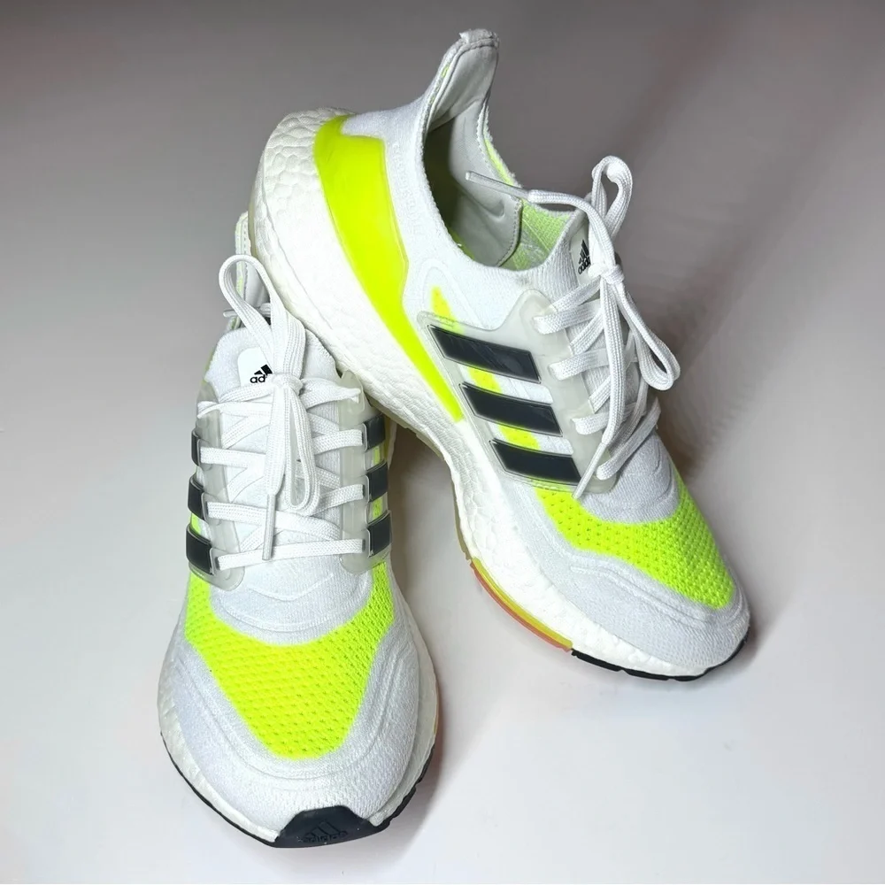 Adidas Men’s Ultraboost 21 Athletic Running Shoes - White and Neon Yellow Size-7